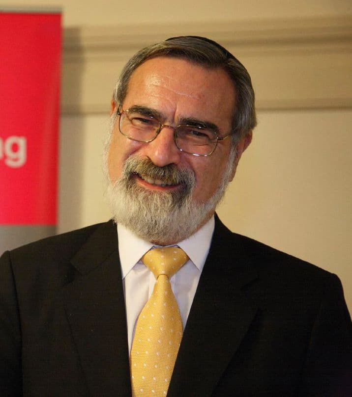 Sir Jonathan Sacks, Chief Rabbi of the UK, at National Poverty Hearing 2006 at Westminster, London. Creative Commons.